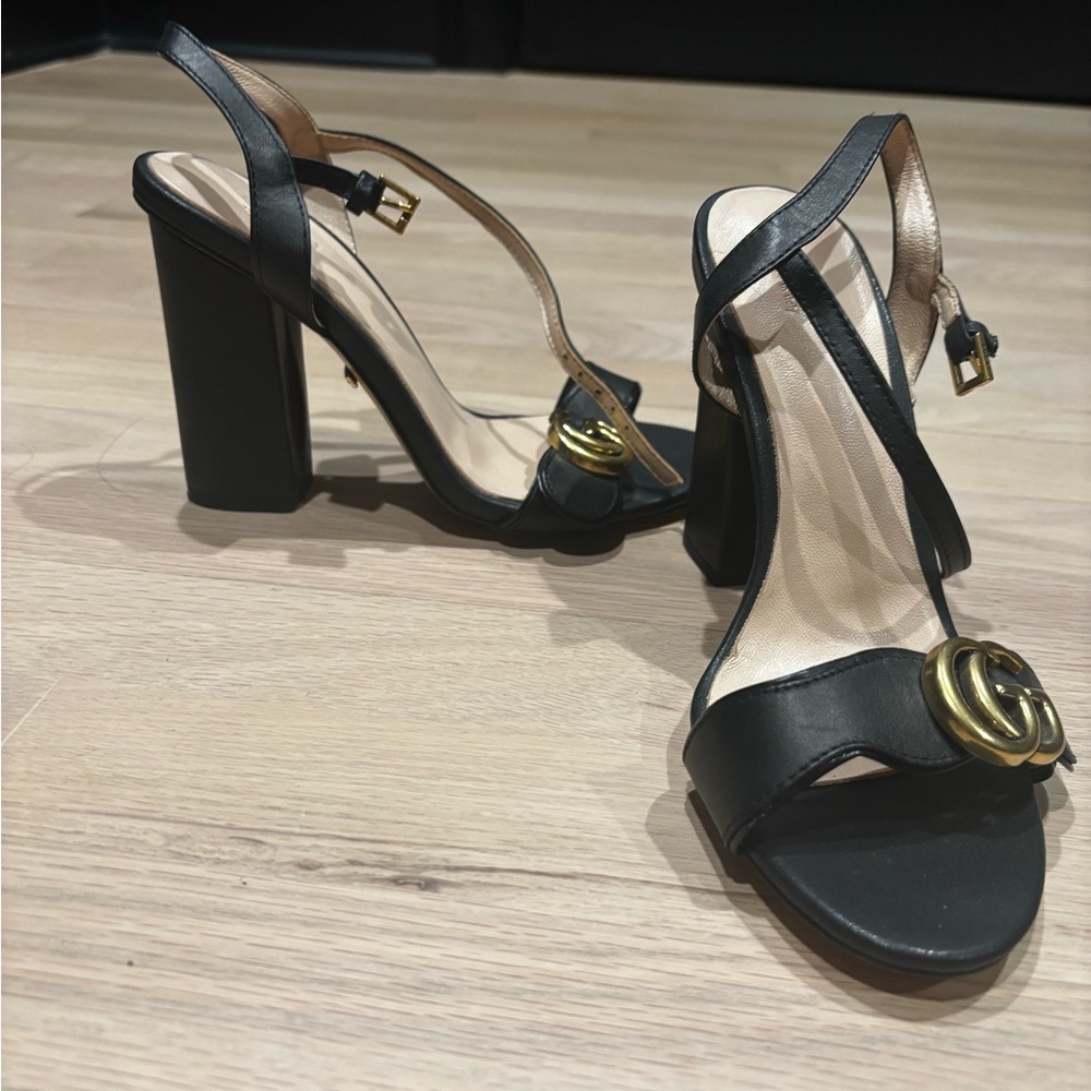 Gucci Black and Gold Heels with Block Heel and Ankle Strap